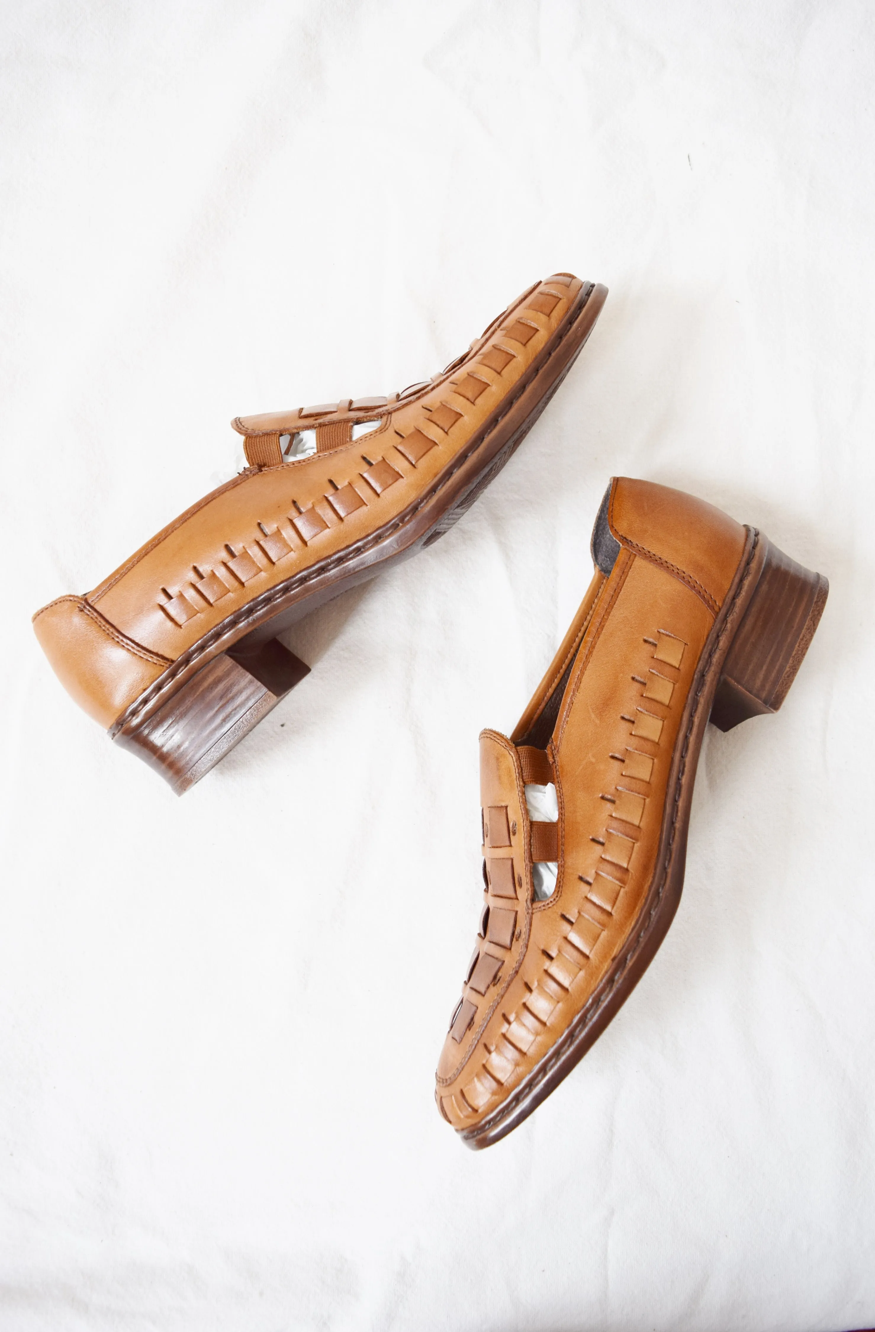 1970s Woven Leather Slip On Mules | US 9