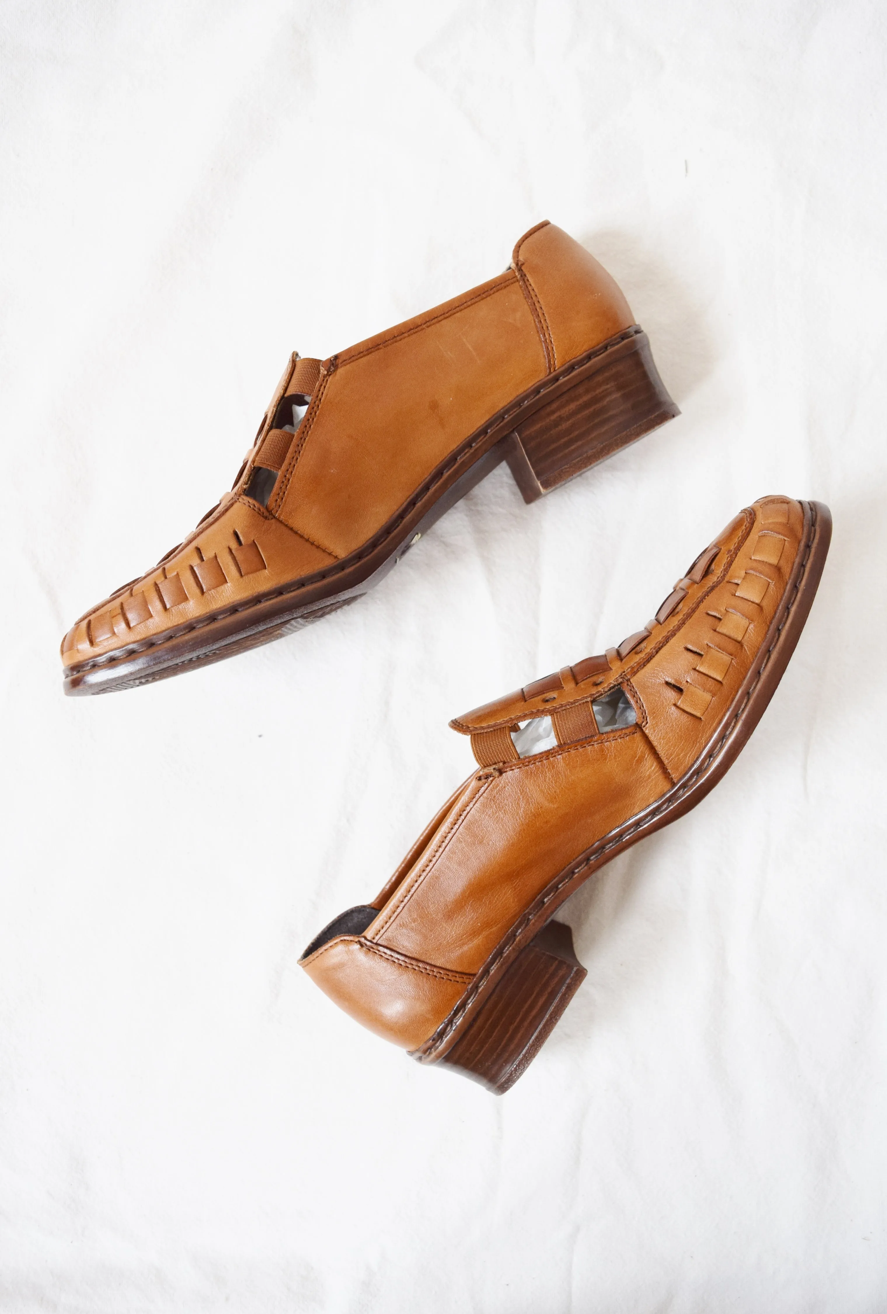 1970s Woven Leather Slip On Mules | US 9