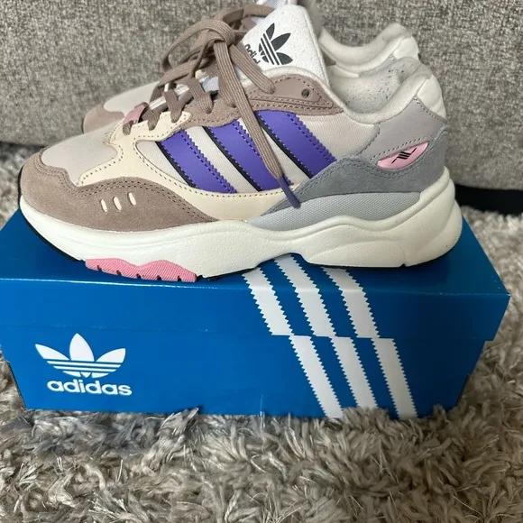 Adidas Retrophy great condition