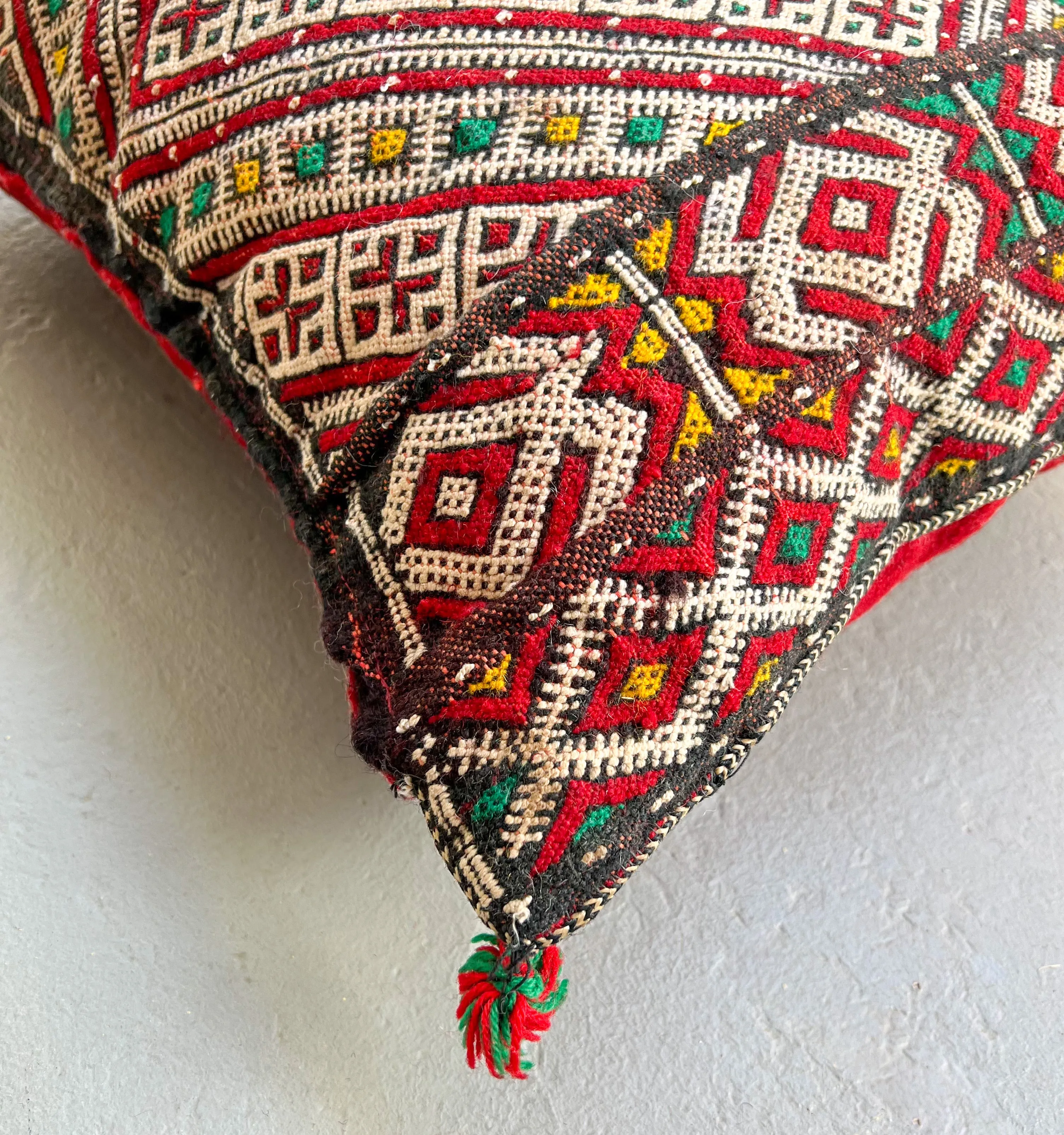 Ain Leuh Pillow - Red Paw