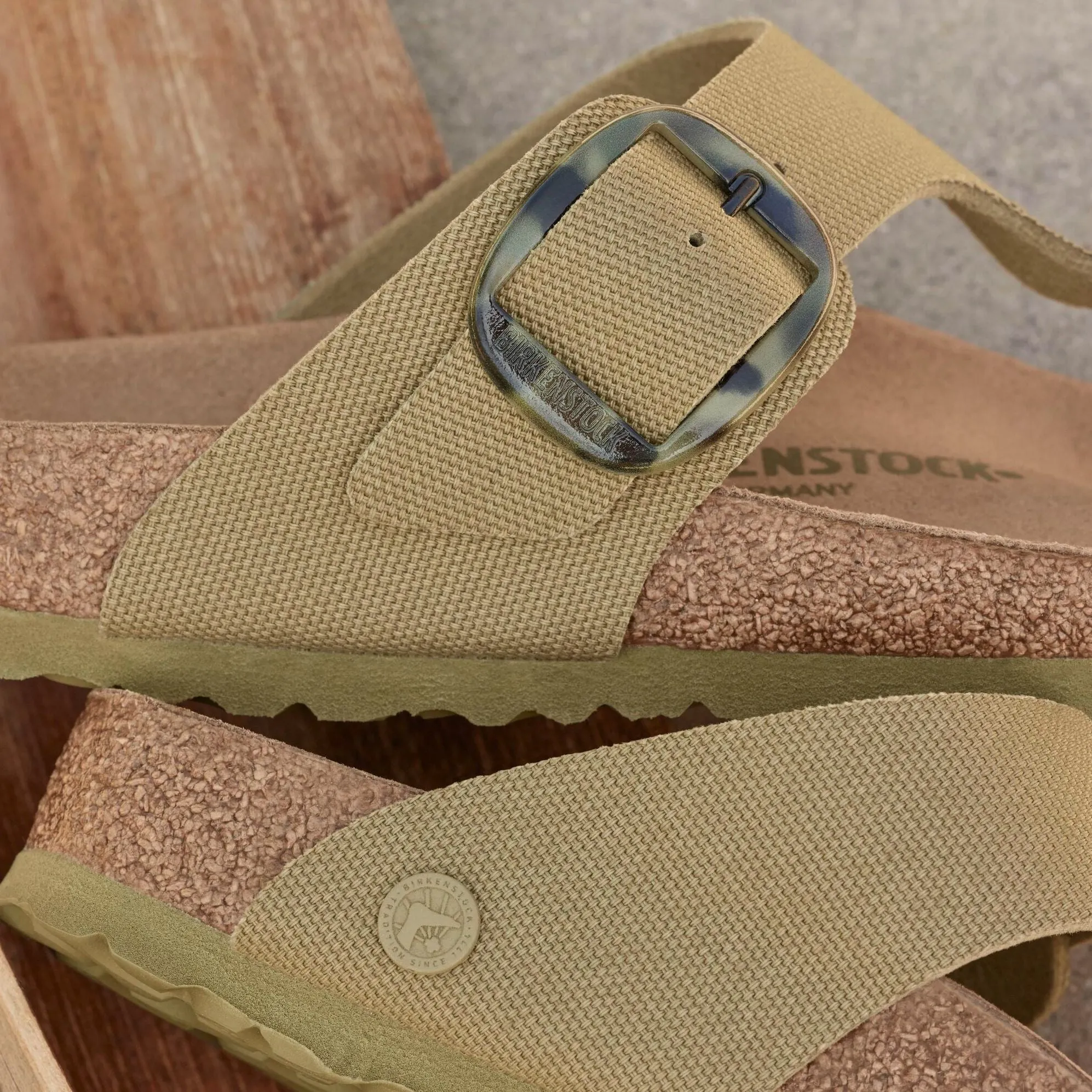 Birkenstock Gizeh Big Buckle Vegan faded khaki canvas