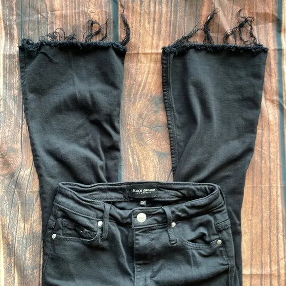 Black Orchid Chrissy Kick Flare Jeans