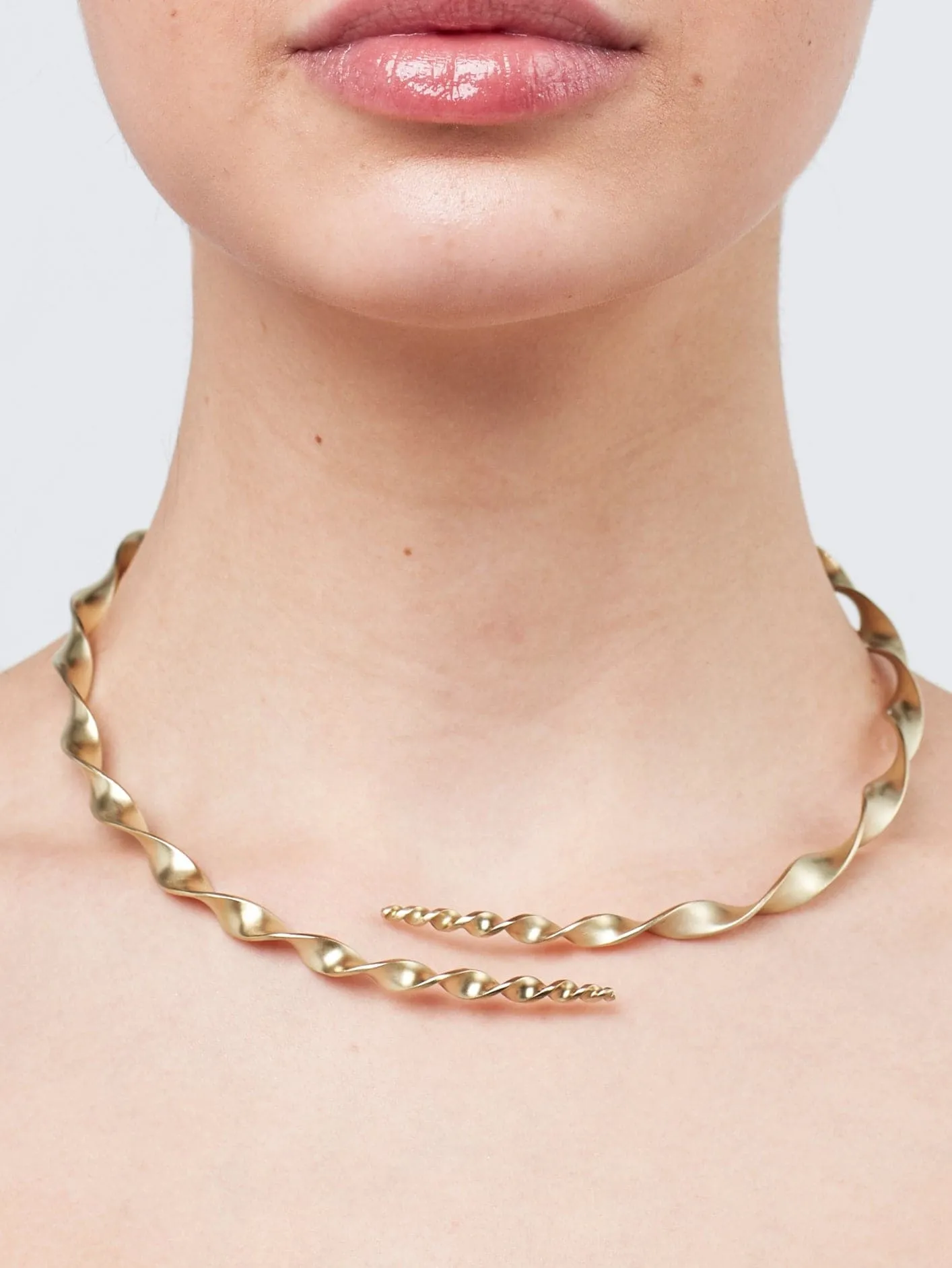 Bold  Burma Gorget - Gold