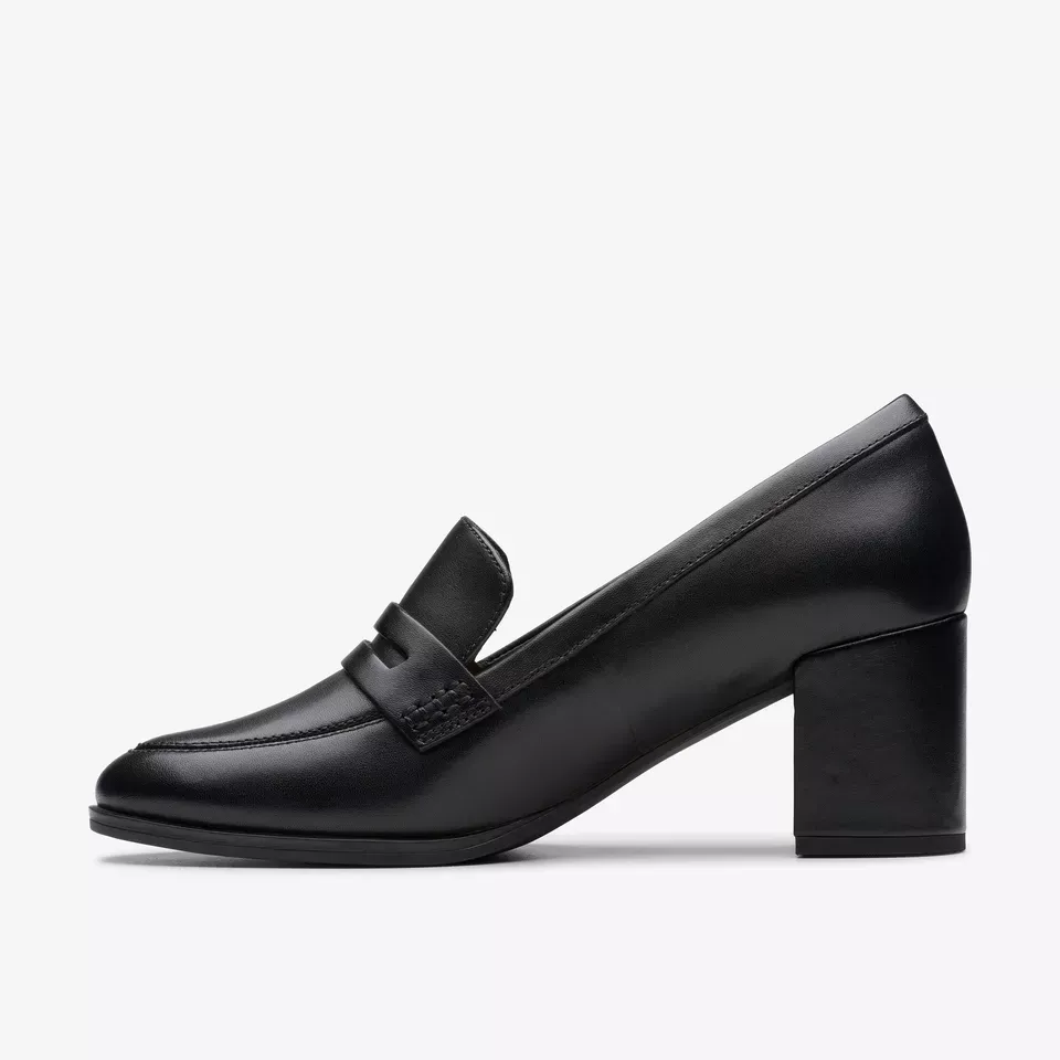 Clarks Women's Freva55 Edge Black Leather