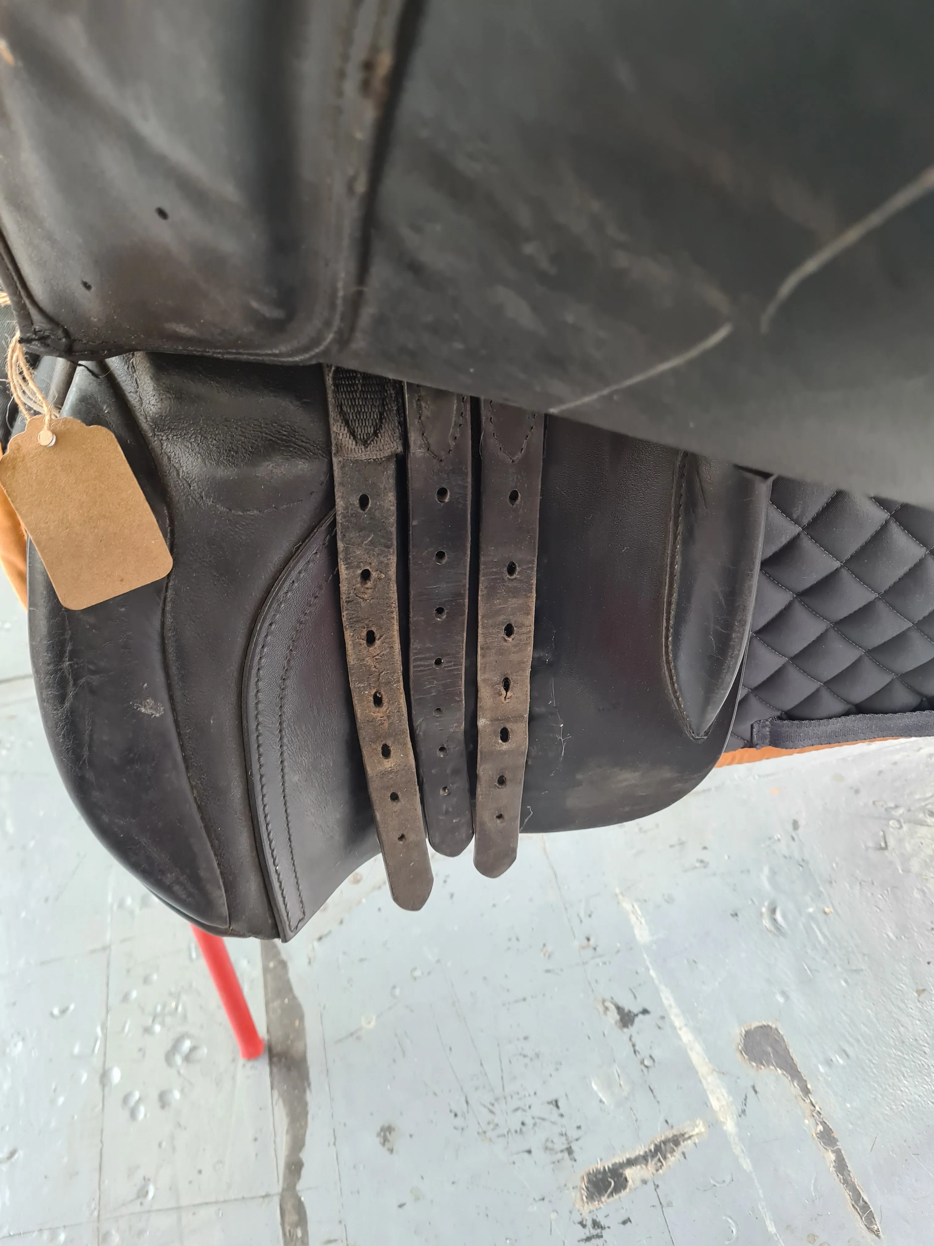 Crosby 17.5" leather GP medium Wide saddle