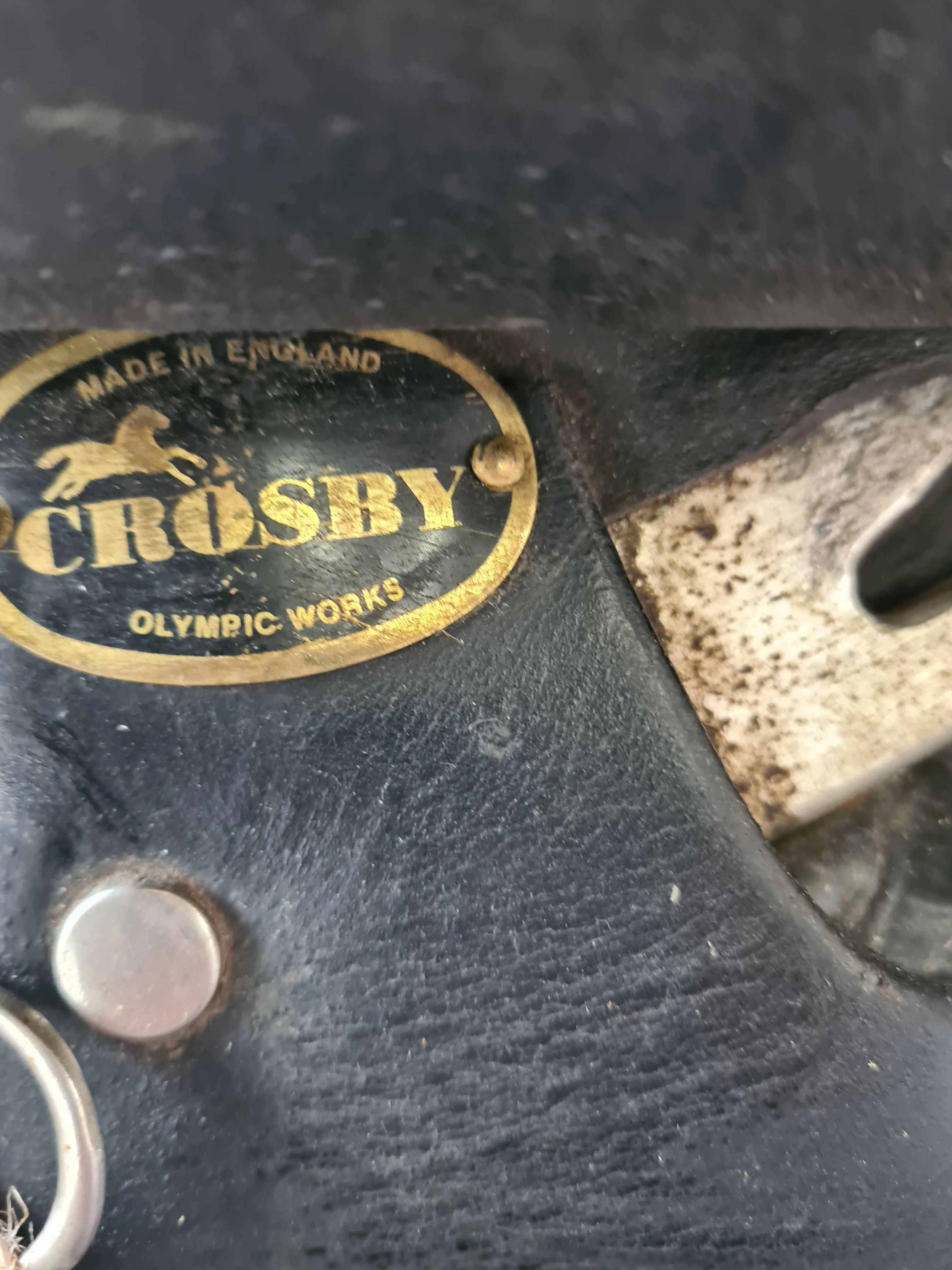 Crosby 17.5" leather GP medium Wide saddle