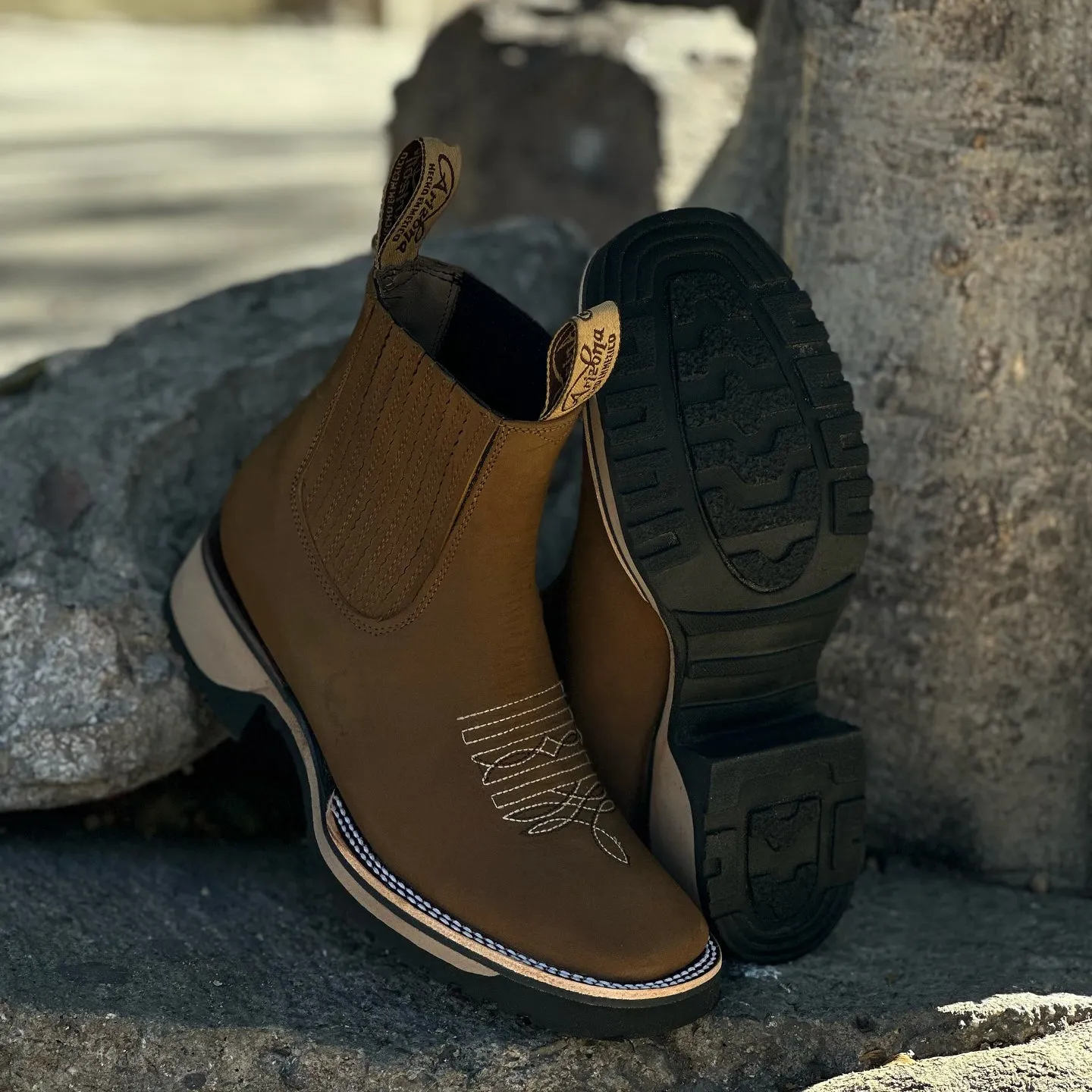 Dallin | The Timeless Cowboy Boots