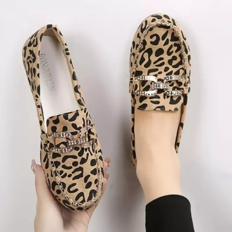Leopard moccasin for women