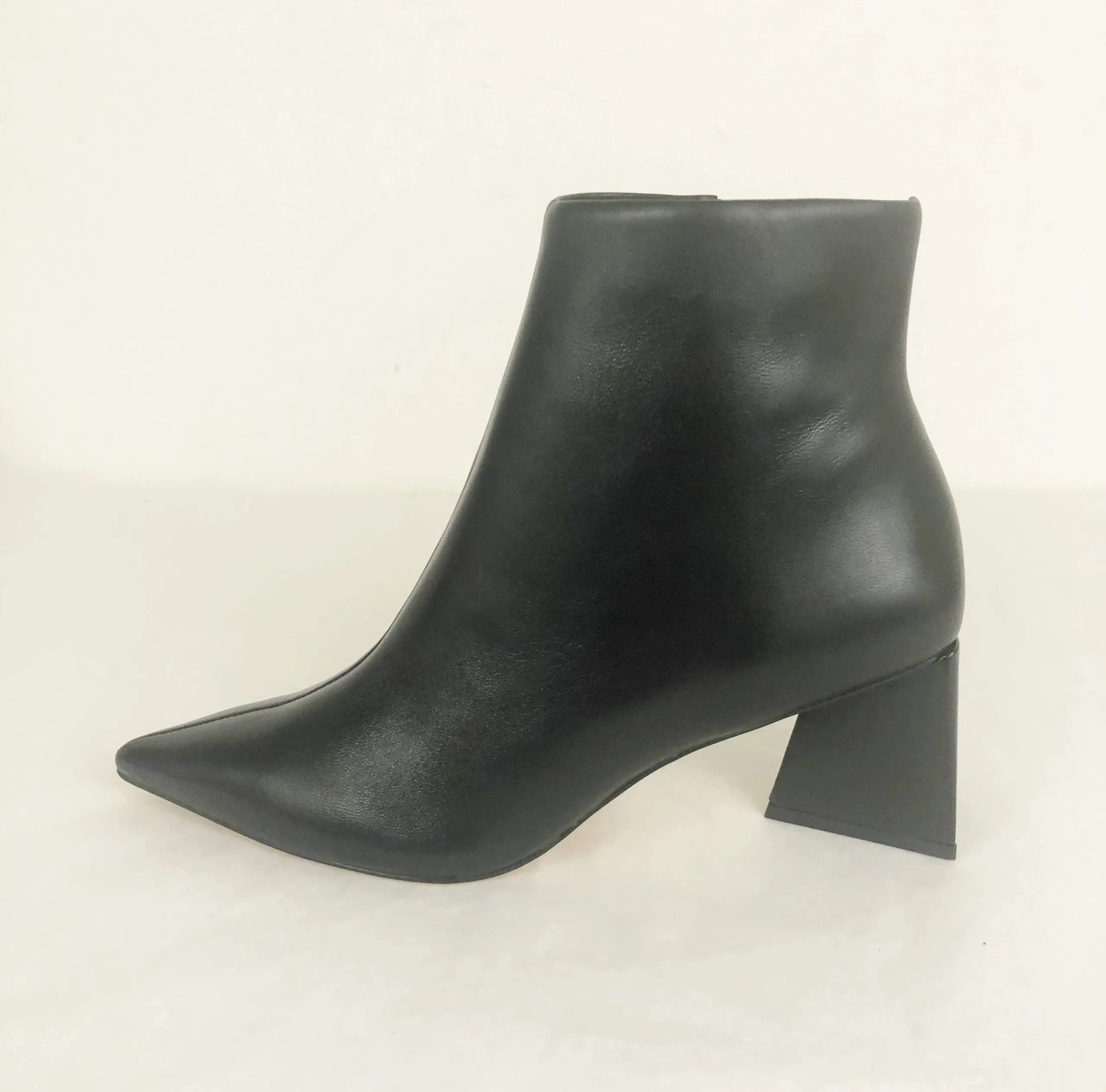 NEW Bootie Size 7