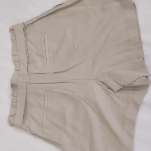 New BR High Waist Shorts Size 6