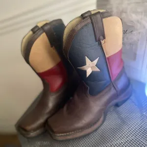 NEW kids boots
