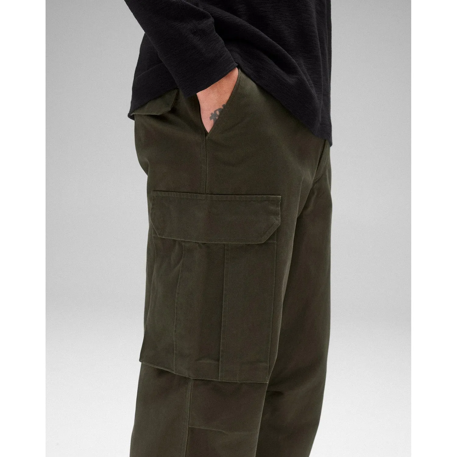Reigning Champ Men Woven Cotton Chino Keeper Pant Dark Olive