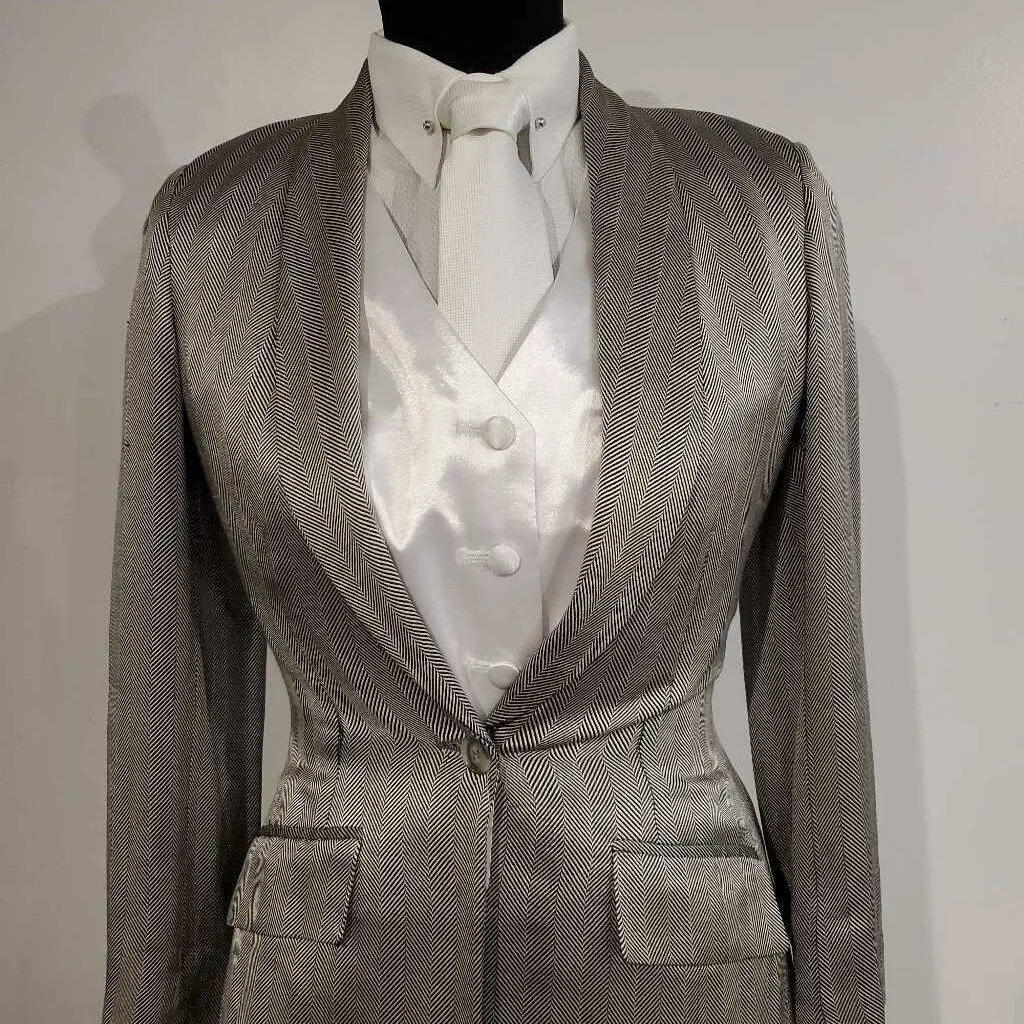 Silver daycoat Some Tail Stains