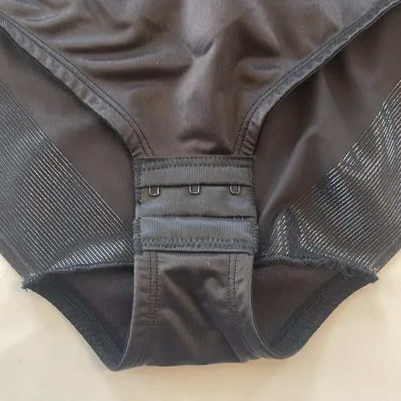 TC Bodysuit Firm Control Black Size Large NWT