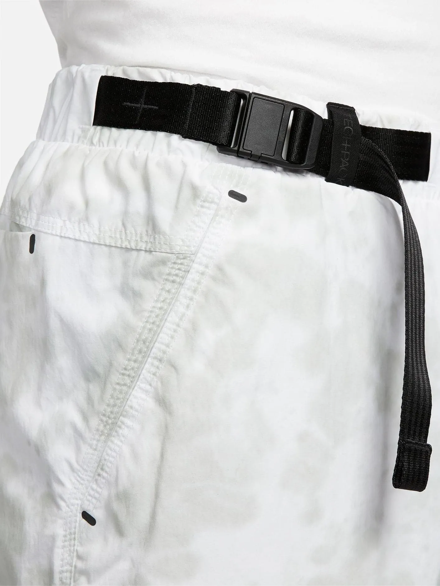 Tech Pack Woven Pant - Light Silver