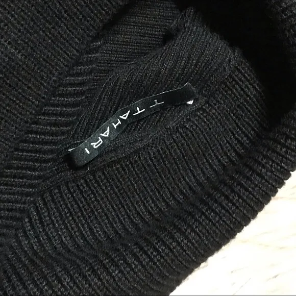 TTAHARI size XL