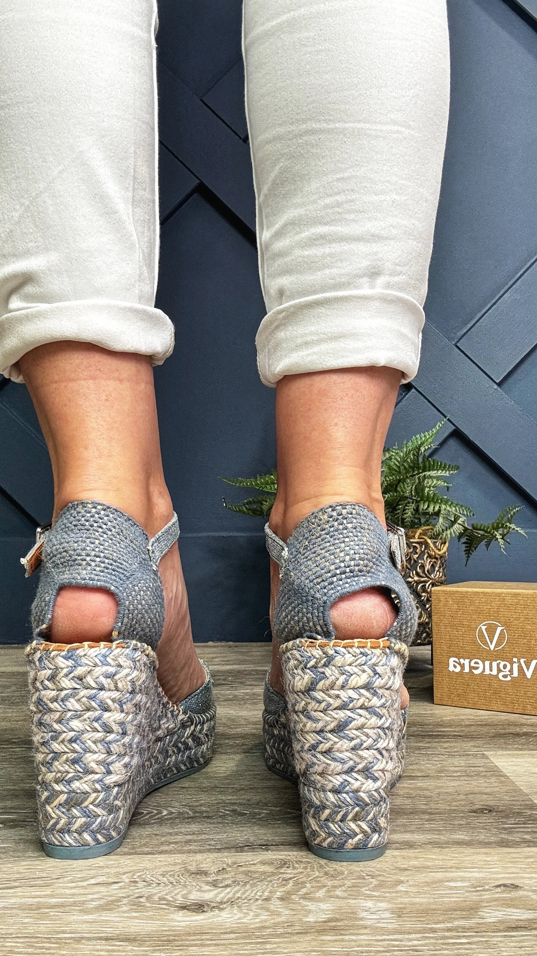 Viguera Denim Diamante Bow Wedge Espadrille